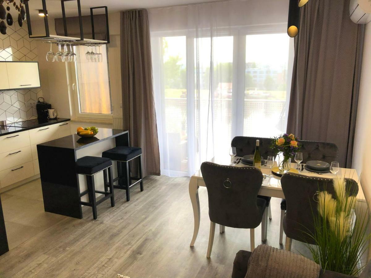 Glamour Apartment With Big, Private Terrace كراكوفيا المظهر الخارجي الصورة